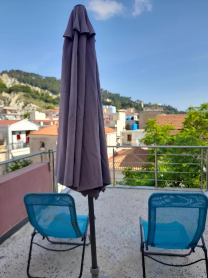 Bright Top Floor Apartment! Zakynthos Town Exterior photo