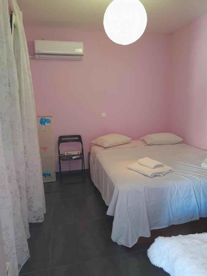 Bright Top Floor Apartment! Zakynthos Town Exterior photo